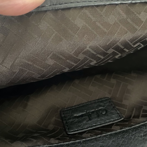 Cole Haan Black Pebble Leather Makeup Bag NWOT 10 X 5 - Picture 6 of 10